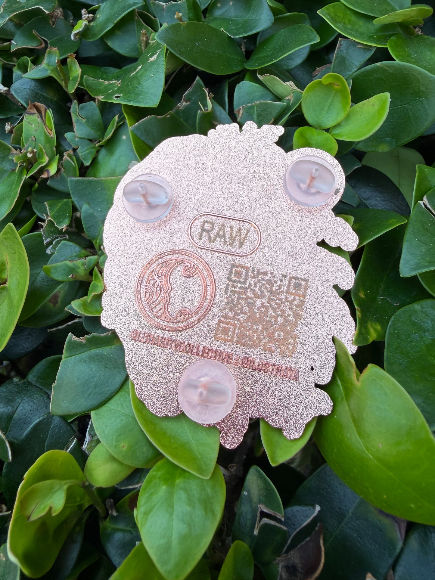 Sushi Nami Raw Pin
