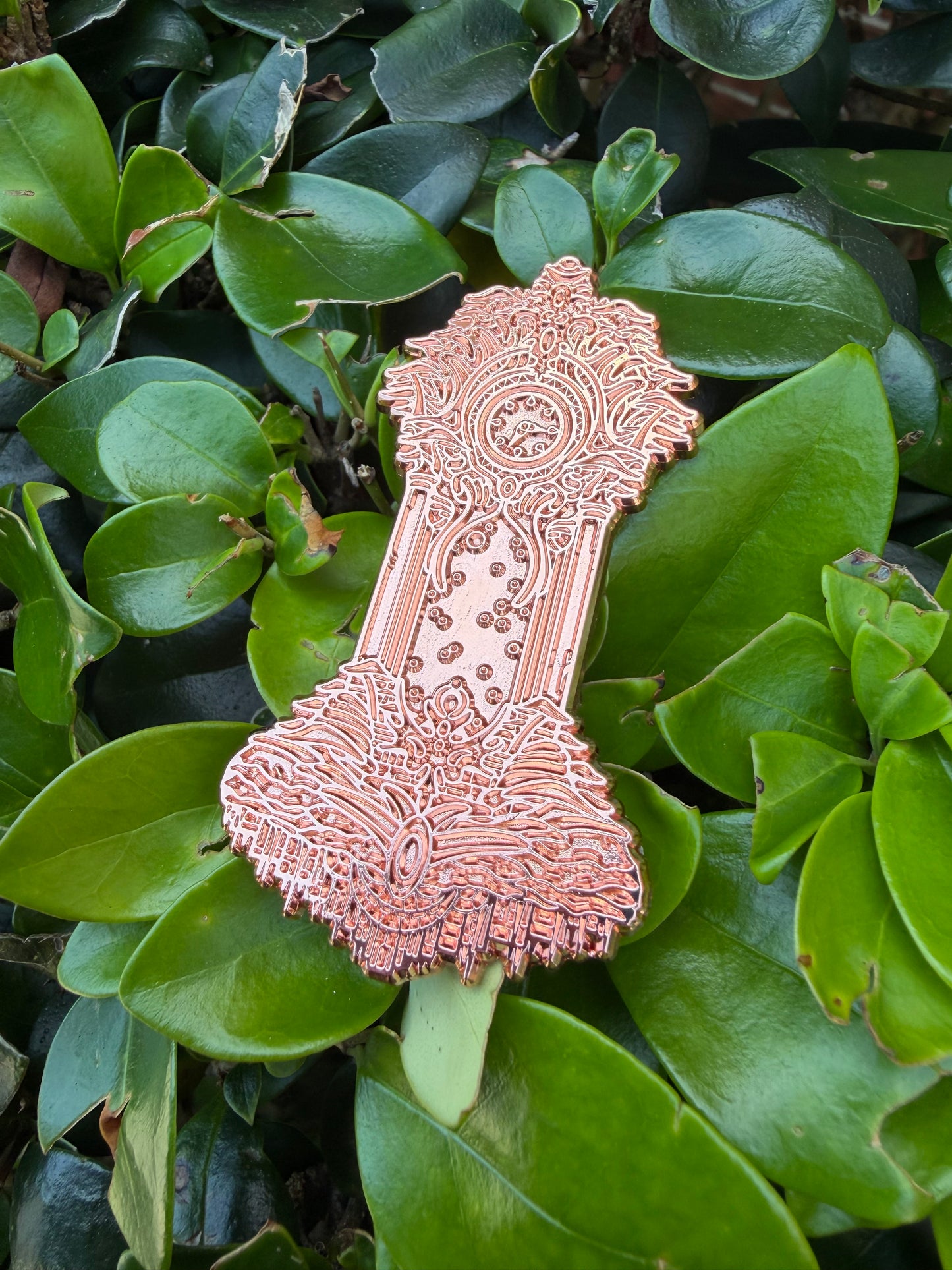 Cosmochron Raw Pin